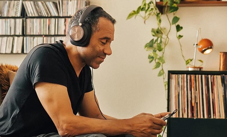 Wireless/Wired Hi-Fi Over-Ear Headphones with ANC and AptX Bluetooth