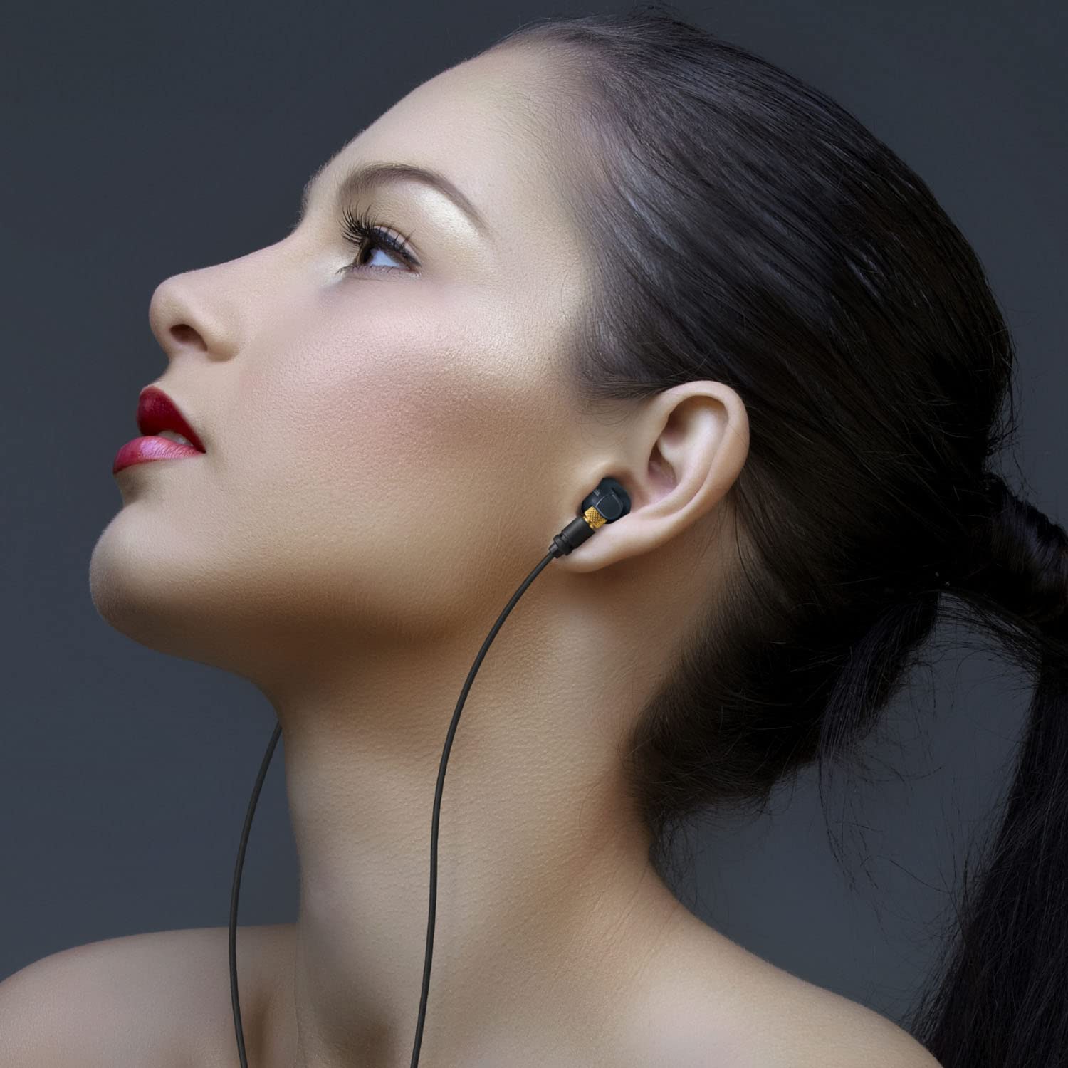 High-Fidelity Wired In-Ear Monitors with 10mm Driver