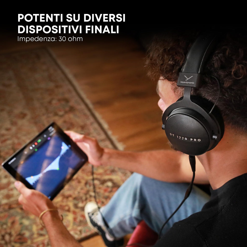 Closed-Back Studio Monitor Headphones with Detachable Cables